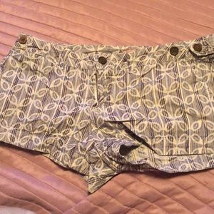Shorts, size 6